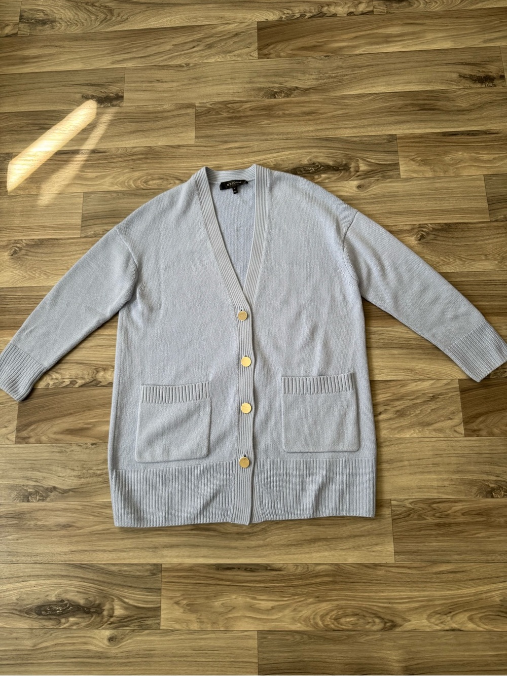St. John Women's Light Blue Button Front Cashmere Cardigan Sweater Size Small